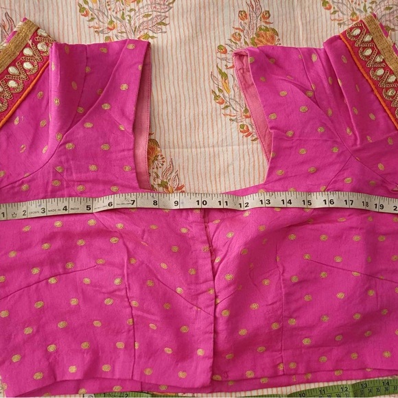 Brand new bhandhani hand gottapatti saree - Picture 2 of 7
